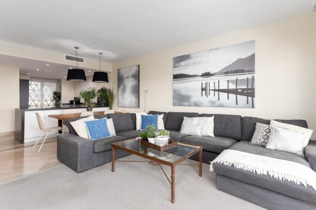 Homeforguest Front Line Beach Apartment In Hacienda Playa มาร์เบยา ภายนอก รูปภาพ