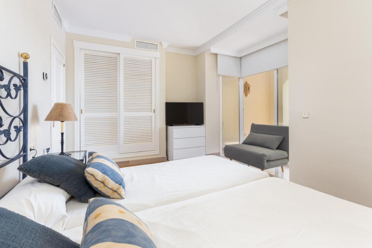 Homeforguest Front Line Beach Apartment In Hacienda Playa มาร์เบยา ภายนอก รูปภาพ
